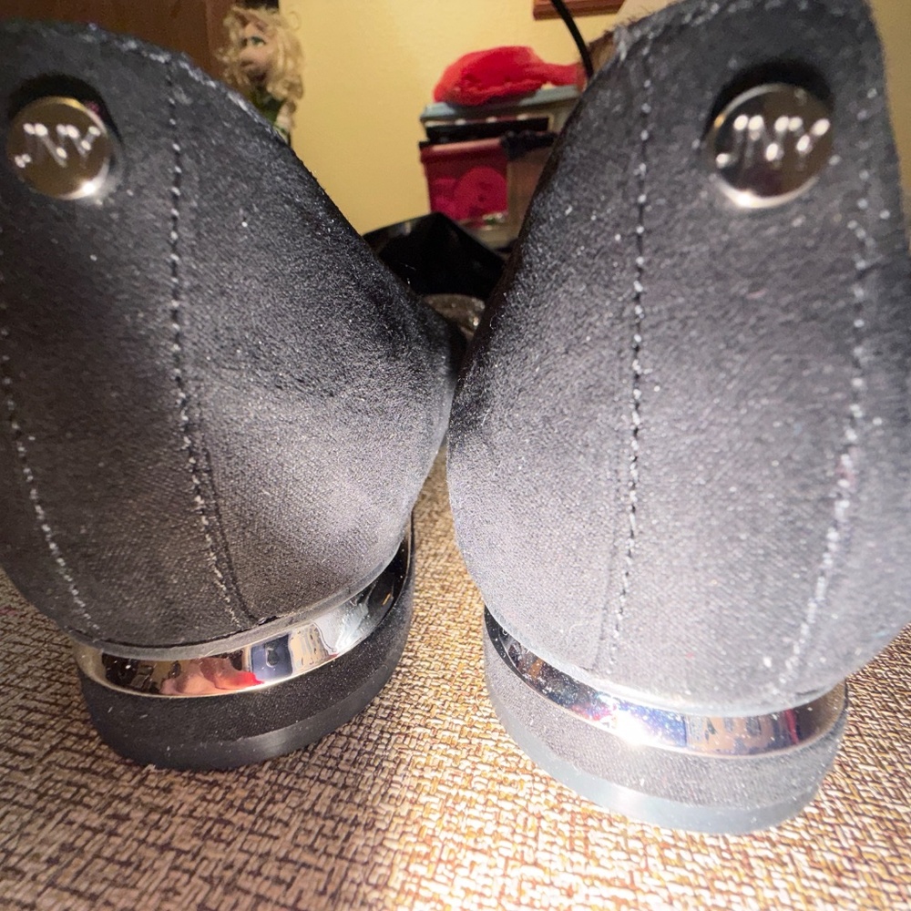 $69.50 Jones New York Women's Quinnie Pointed Toe Embellished Dress Flats size 9 - Picture 8 of 12